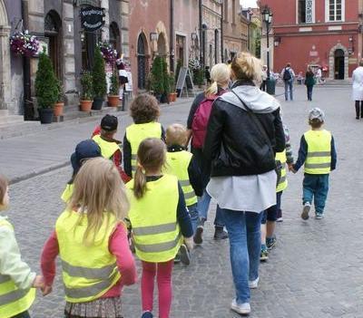 Wycieczka dzieci po Starym Mieście 05